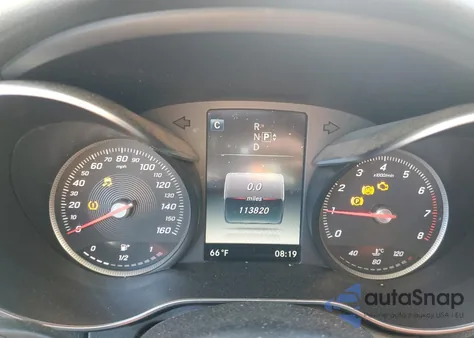 2015 Mercedes-Benz C 300 из США, поврежденный, VIN 55SWF4JB5FU074233